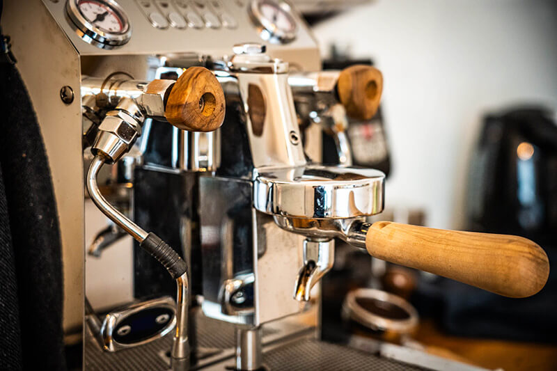 Nahaufnahme unserer Siebträger Kaffeemaschine